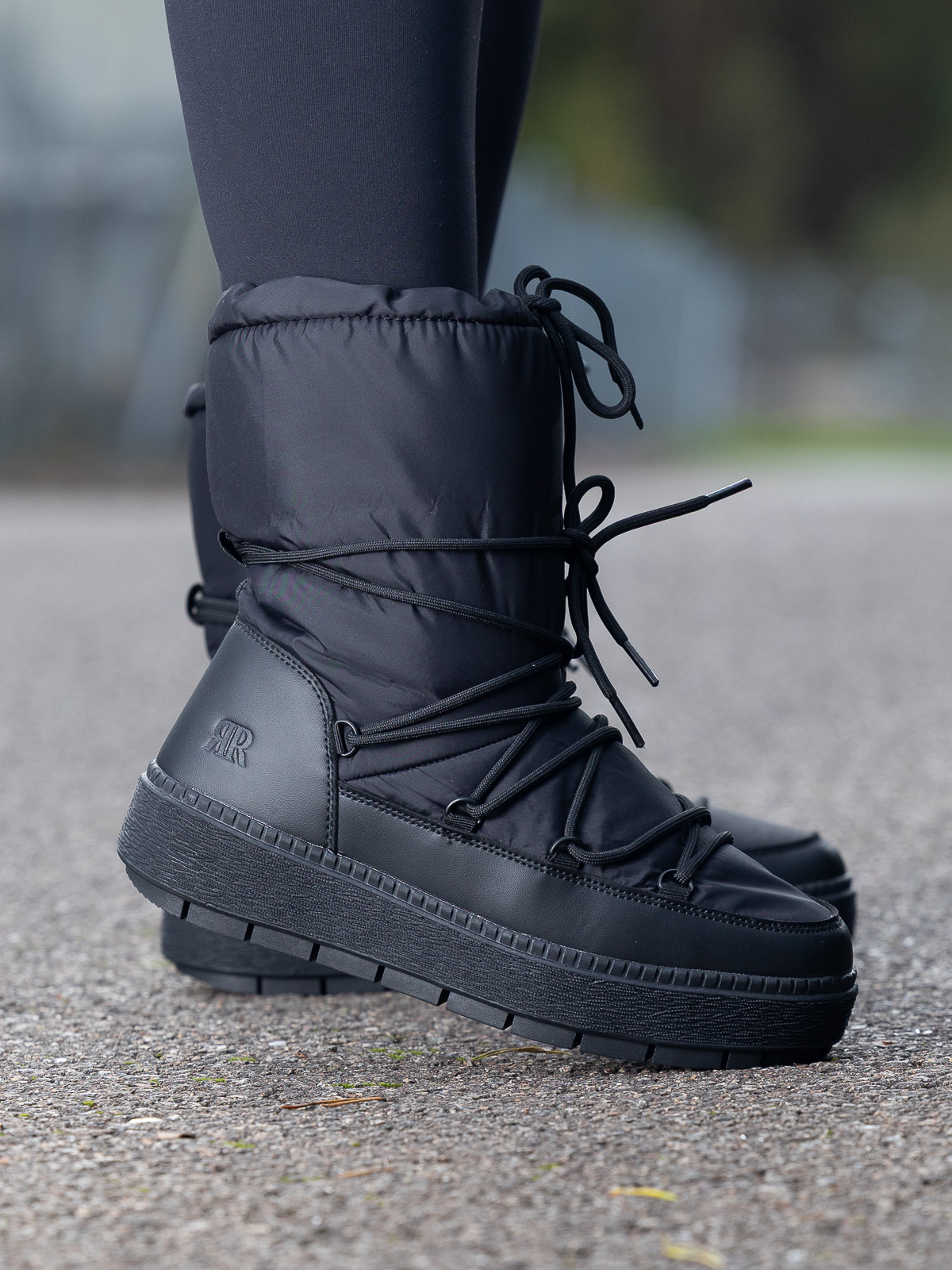 Aosta Alpi WP Black