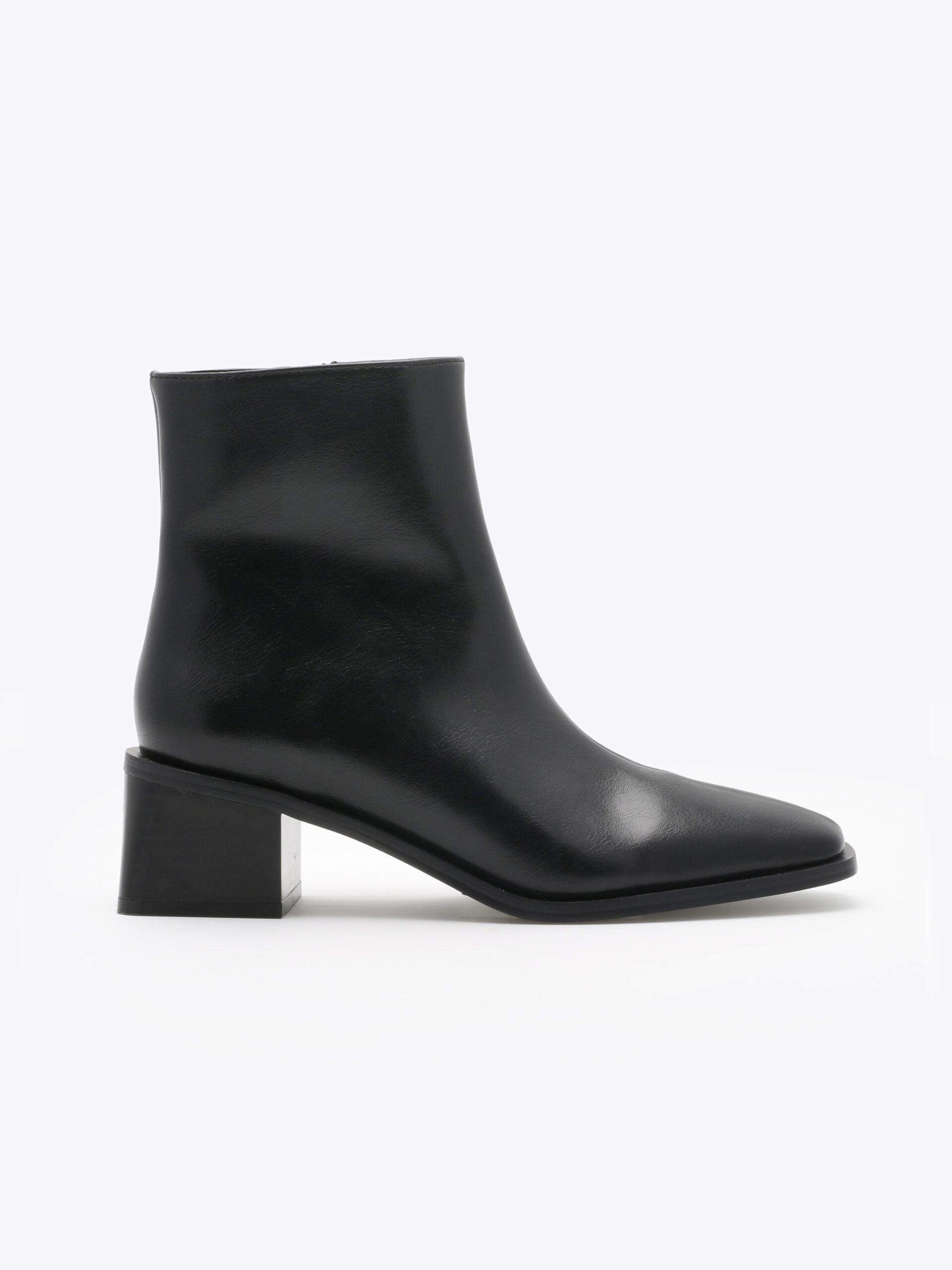 Roberto Rosso Serra – black